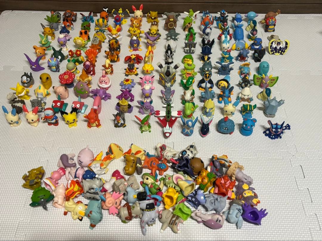 【大量】 まとめ売り　指人形　フィギュア　179個