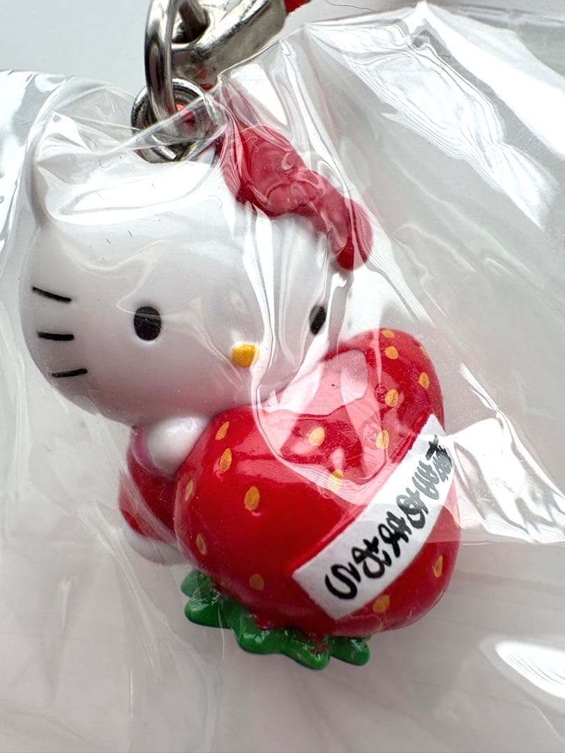 【ご当地キティちゃん】福岡限定あまおういちごストラップ