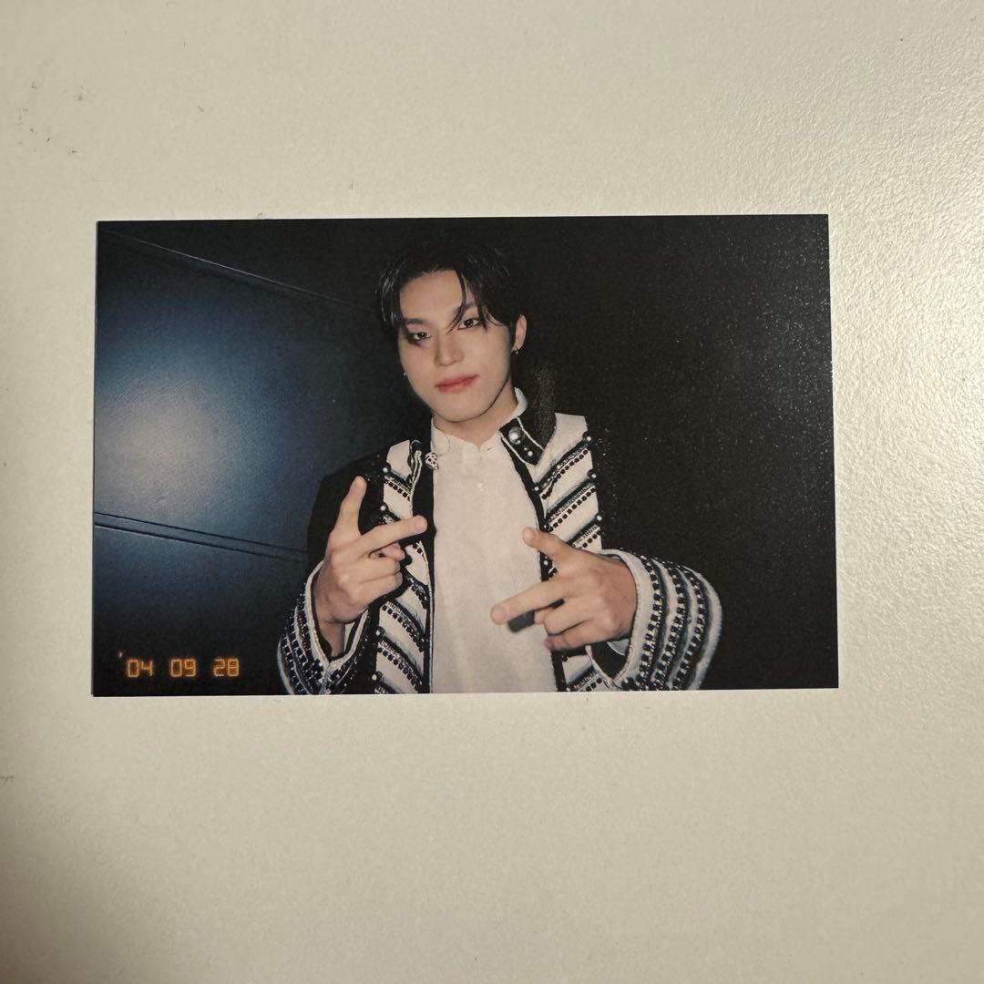 treasure 京セラ トレカ ジョンウ - メルカリ