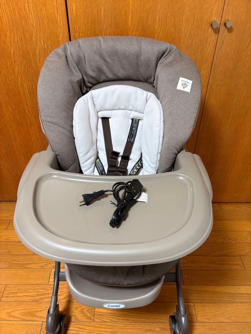 Combi コンビ ネムリラ AUTO SWING Simplight