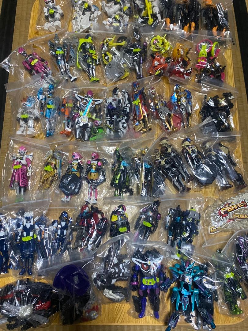 装動仮面ライダーエグゼイド大量セット 装動 仮面ライダーエグゼイド STAGE8｜発売日：2017年6月27日