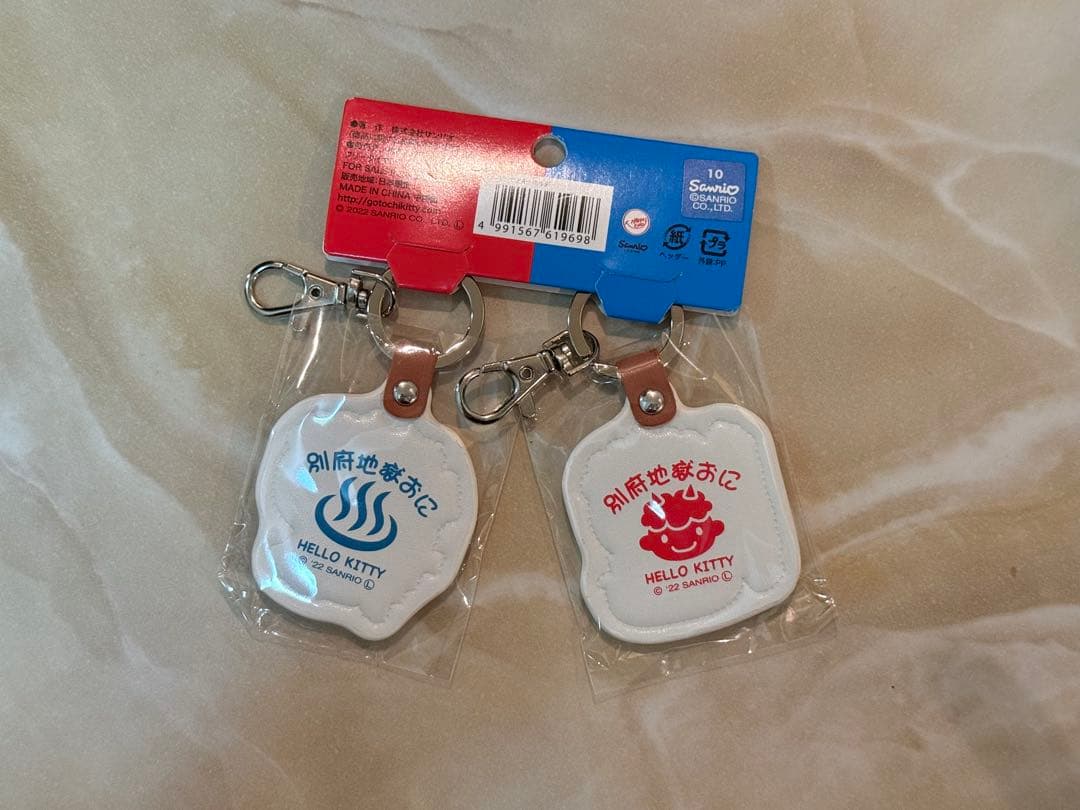 ご当地キティ】大分限定 別府温泉 別府地獄おに 赤鬼青鬼セット