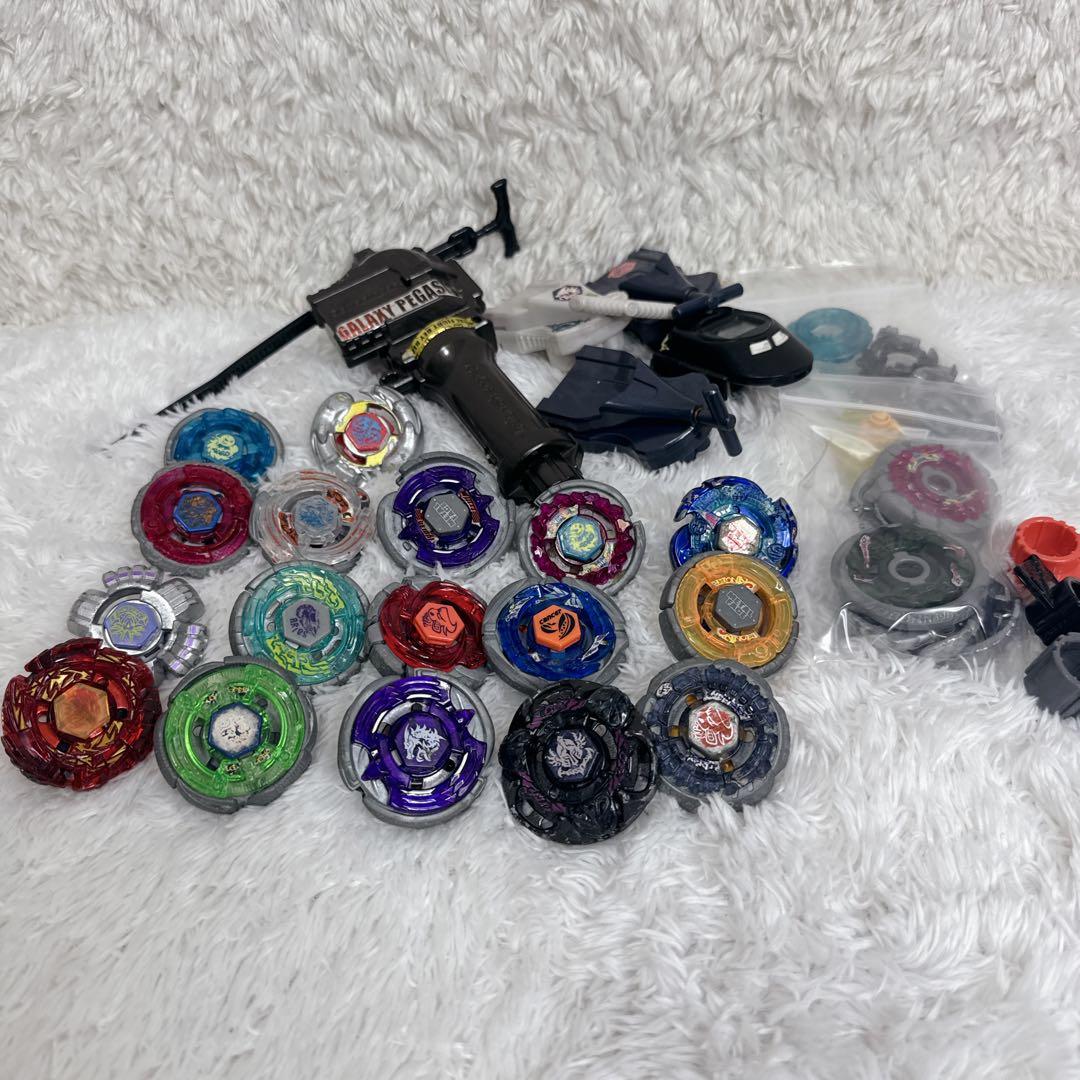 メタルファイトベイブレード 引退品 BEYBRADE 17個 セット まとめ売り 引退品 タカラトミー BEYBLADE ベイブレード メタルファイト バースト