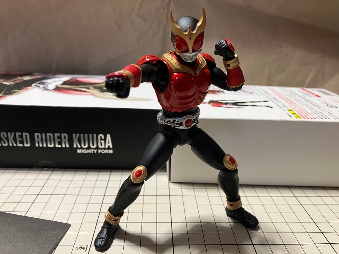 s.h.figuarts 真骨彫製法 仮面ライダークウガ マイティフォーム