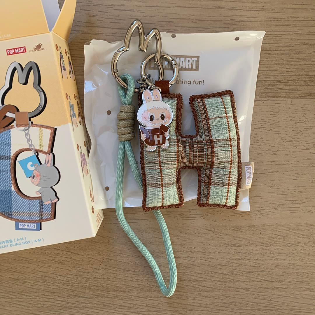 POPMART ラブブ イニシャルキーリング アルファベット H 新品未使用