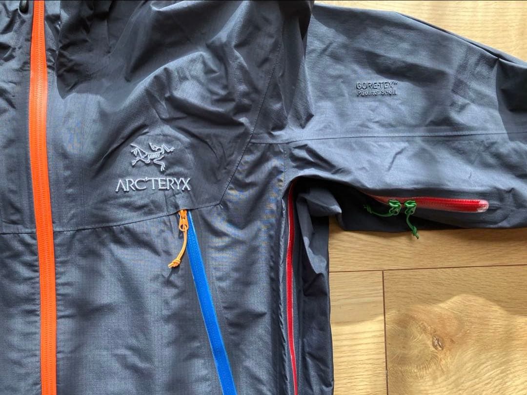 廃盤激レアマルチカラー ARC’TERYX Alpha SL Jacket S