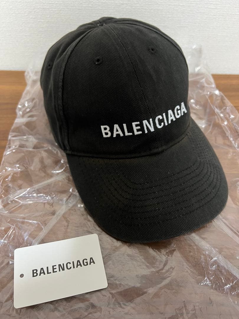 バレンシアガ　レディース　キャップ　ブラック　黒