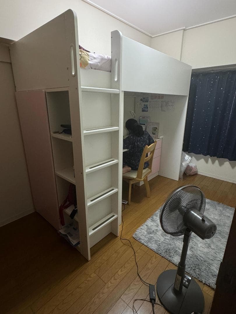 ロフトベッド ホワイト・ピンク 収納付き