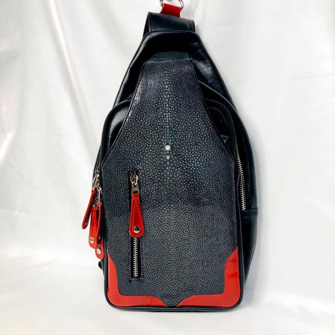 ボディ バッグ スティングレイ レザー 高級 エイ革 黒赤BG02 44332