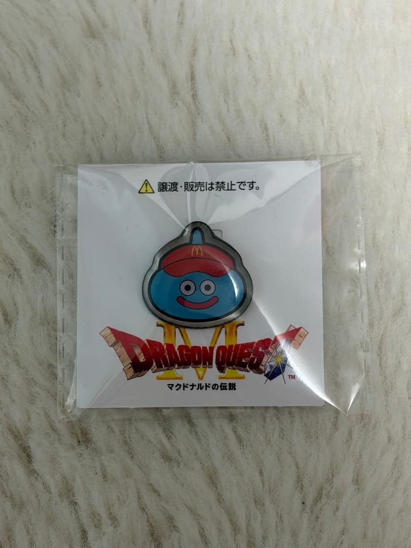ドラゴンクエスト スライム ピンバッジ - メルカリ