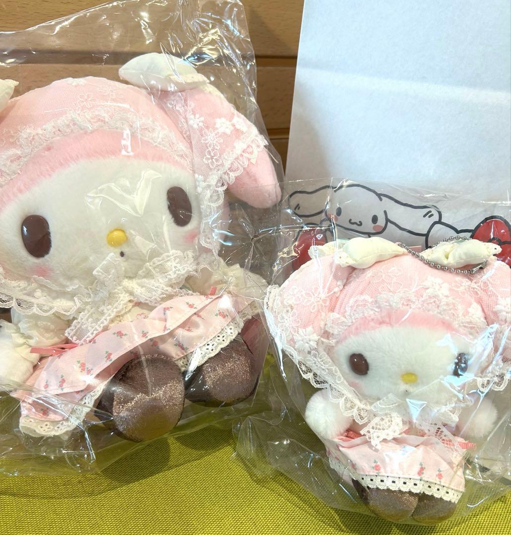 マイメロディ マスコット キーホルダー フォレストレース デザイン ぬいぐるみ 通販完売品・新作】マイメロディ ぬいぐるみ フォレストレースデザイン