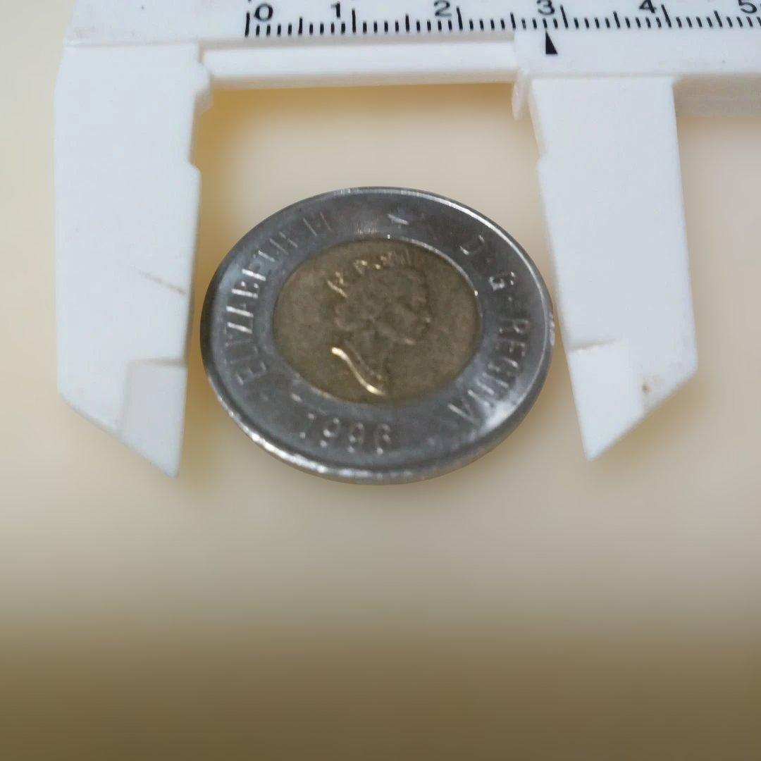 希少 コイン1996年発行のカナダの2ドル硬貨です。 - メルカリ