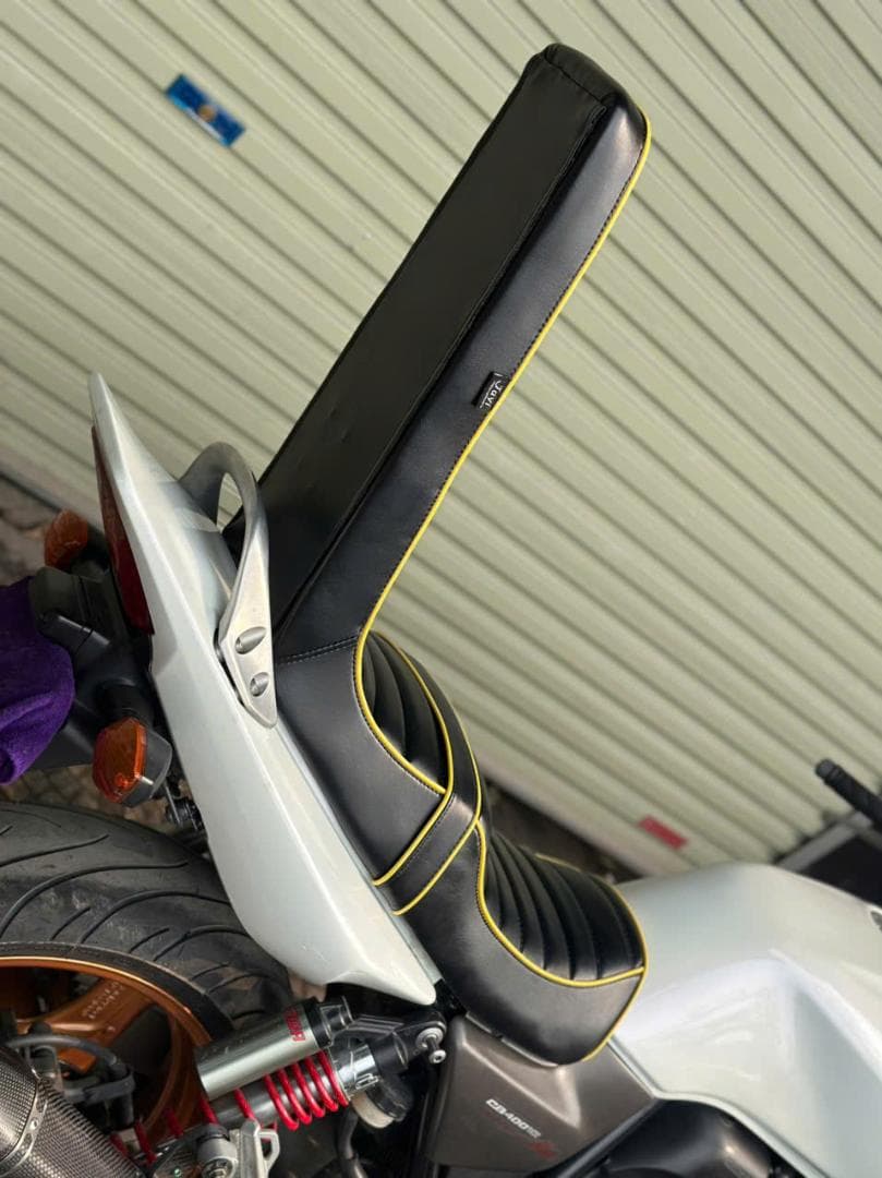 CB400SF/SB(NC39 NC42) 黒金 三段シート Javimotor - メルカリ