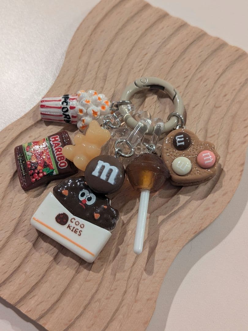 じゃらじゃらキーホルダーmini（A128）ブラウン シール帳にも◎ - メルカリ