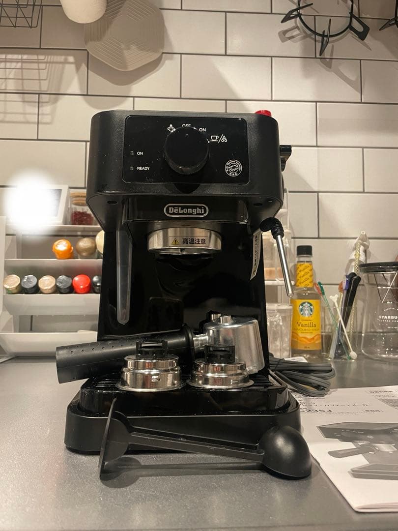 デロンギ スティローザ エスプレッソ・カプチーノメーカー ブラック デロンギ エスプレッソ・カプチーノメーカー ブラック ECO310BKBK