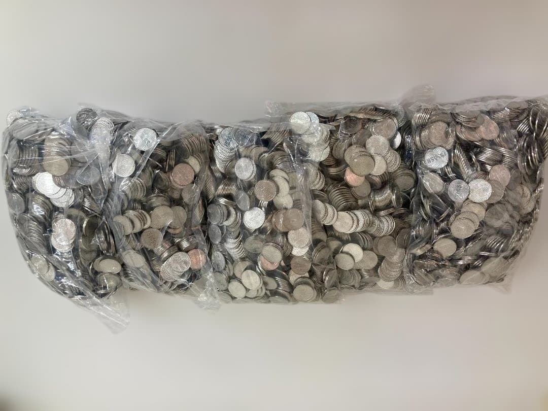 新品・未使用　パチスロ25パイメダル！　5000枚