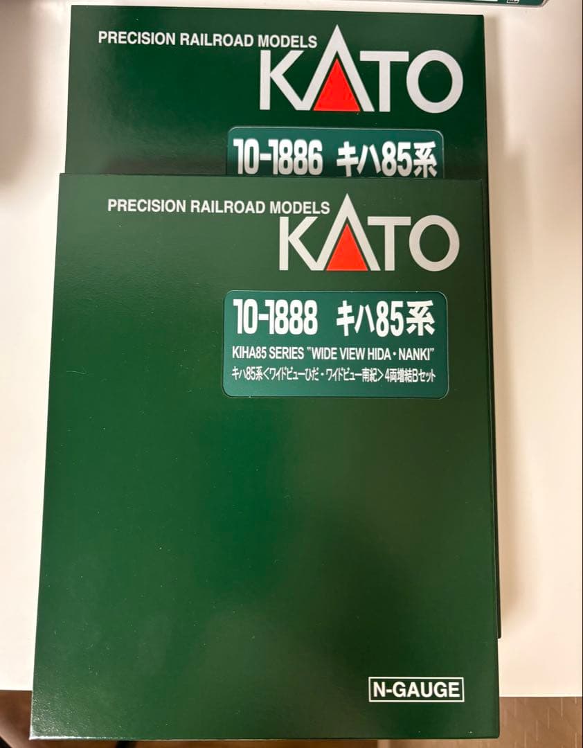 KATO キハ85系　10-1886,10-1888