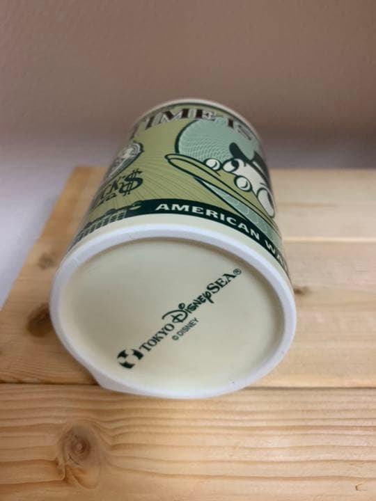 スクルージ・マクダック ドル札 マグカップ レトロ - メルカリ