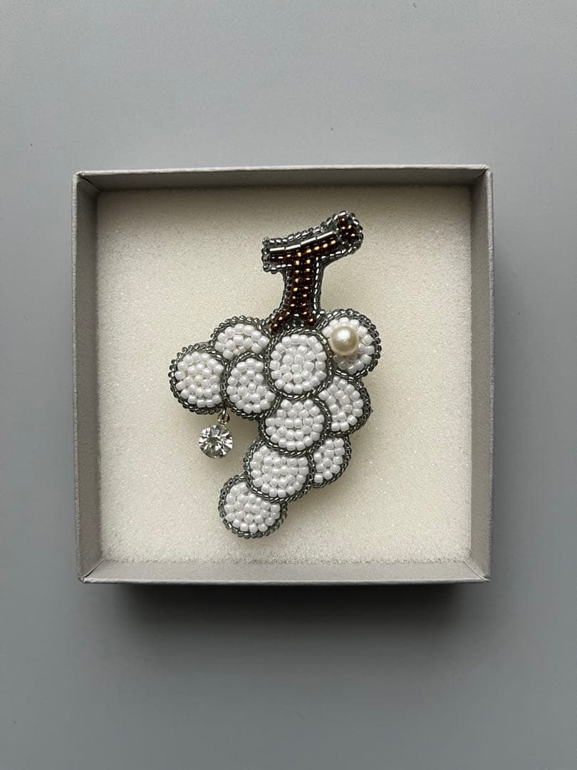 ブローチ 小林モー子 ファンが作る ビーズ刺繍 オートクチュール刺繍