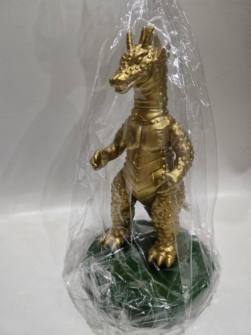 ワンフェス M1号 チタノザウルス ゴールド - メルカリ