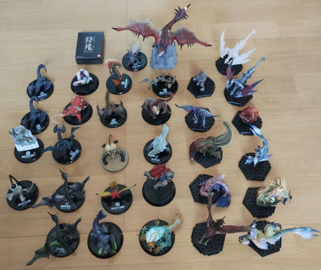 モンスターハンター　カプコンフィギュアビルダー、他　花札　33点セット