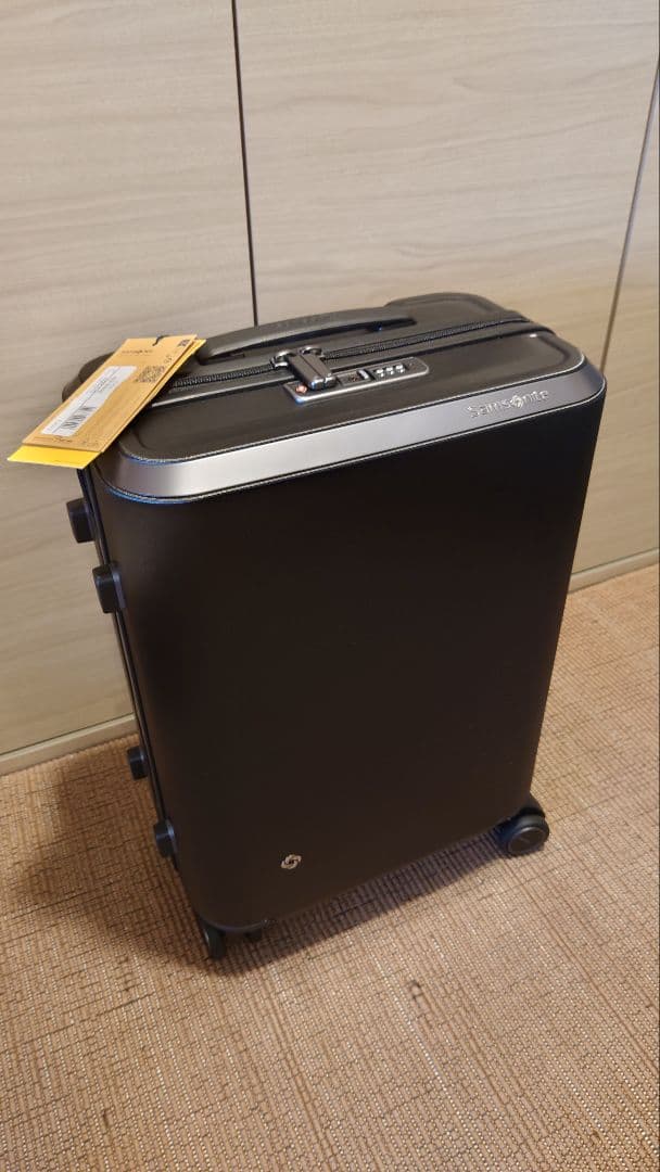 Samsonite スーツケース エヴォアゼット・スピナー55 ブラック エヴォア Z スピナー55 フロントポケット ブラック｜サムソナイト