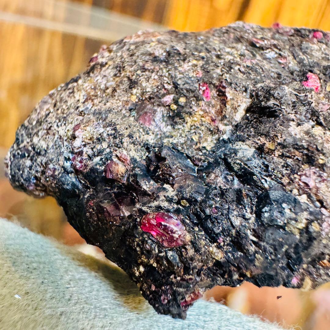 国産鉱物 パイロクスマンガン 愛知 ハイグレード クラスター - メルカリ