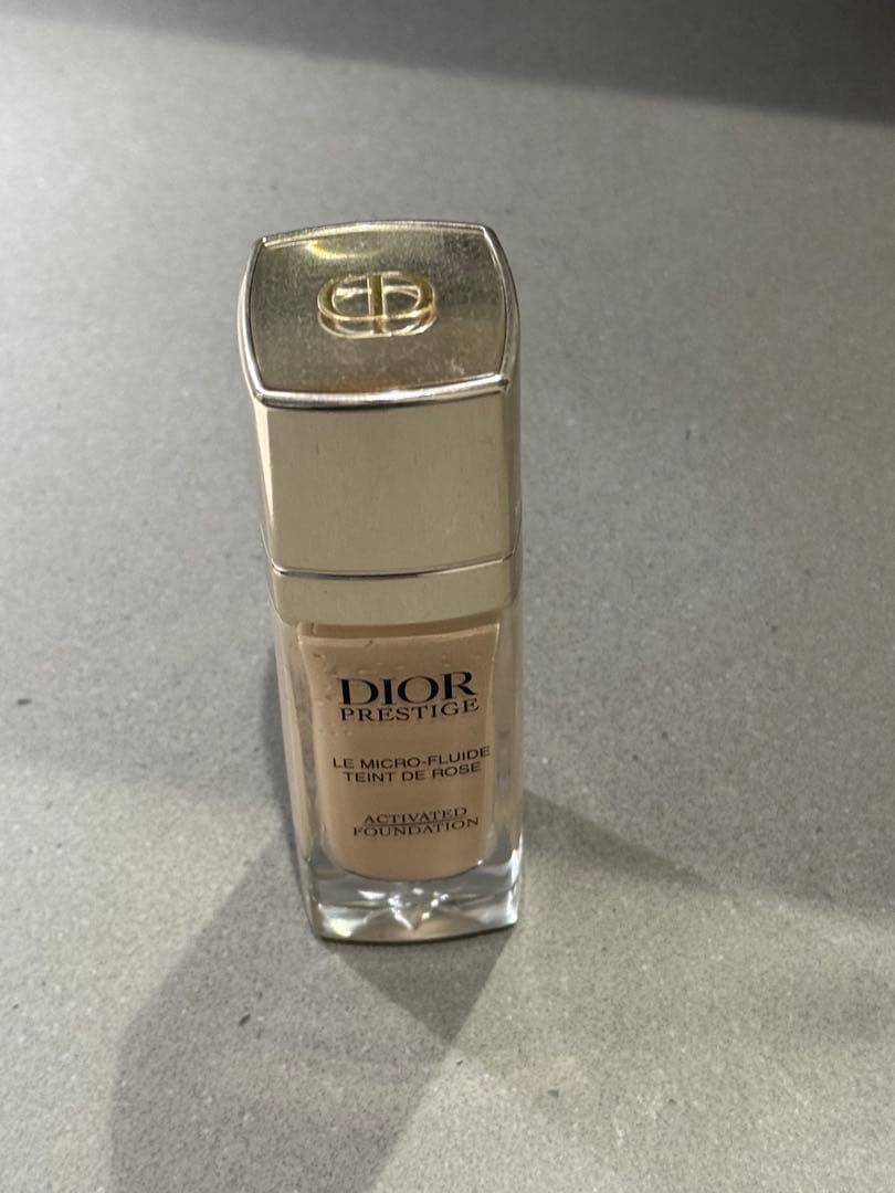 ファンデーション Dior Le Micro Fluide Teint de Rose 30ml