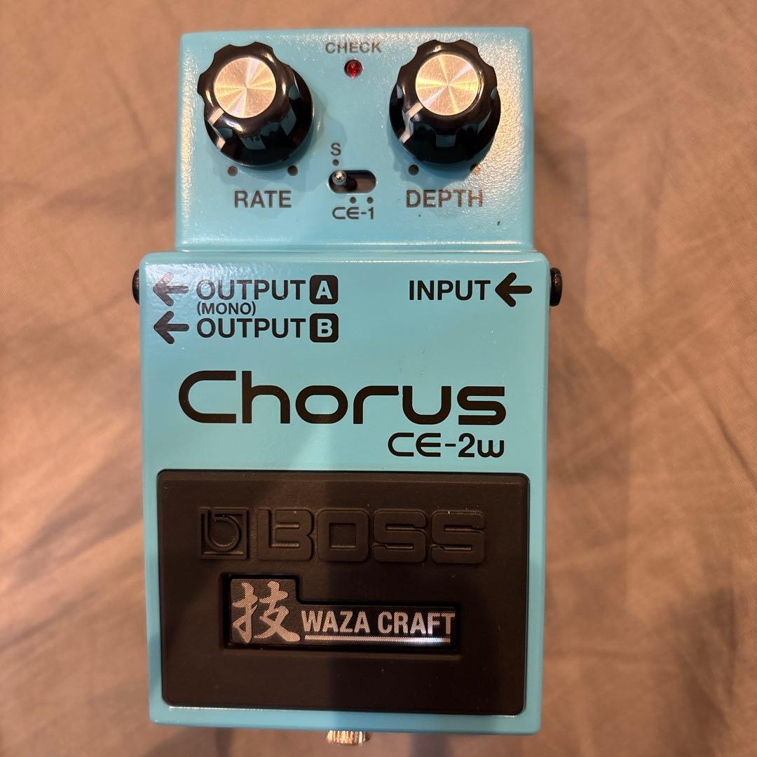 BOSS CE-2W コーラスエフェクター BOSS CE-2W - BOSSのコーラス「CE-1」「CE-2」両方のサウンドを1台で