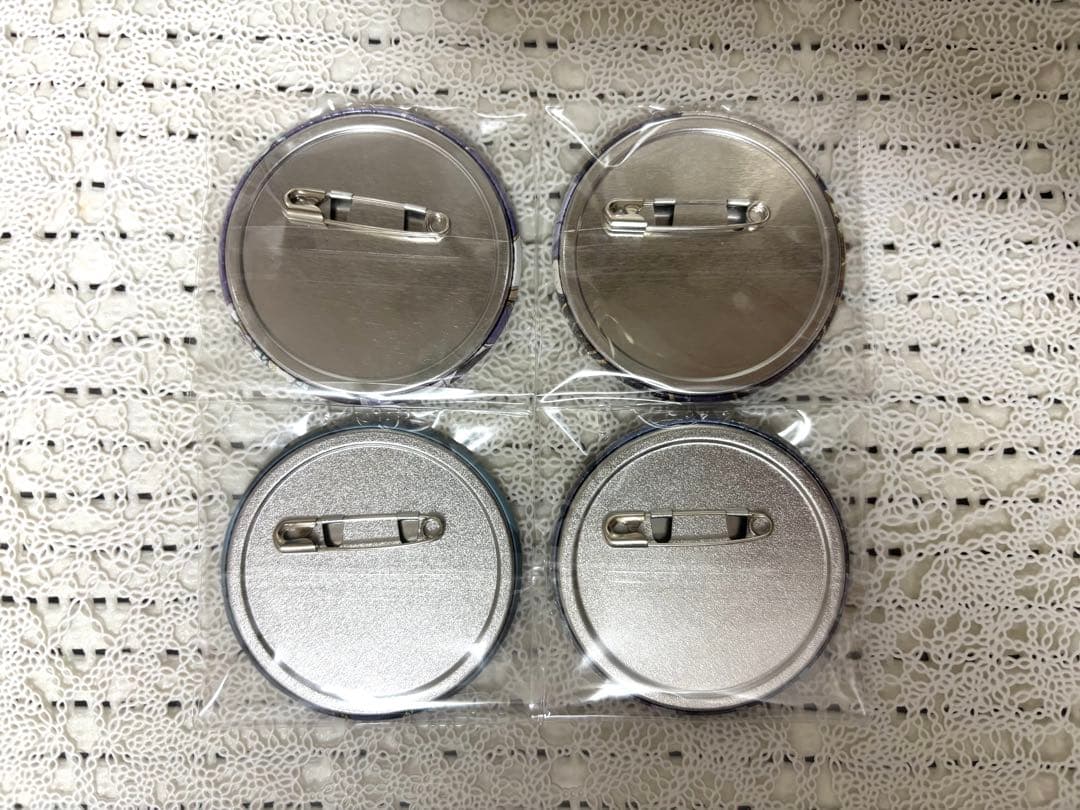 ツイステ フロイド おめかし ブルーム ブレイジングジュエル 寮服 缶