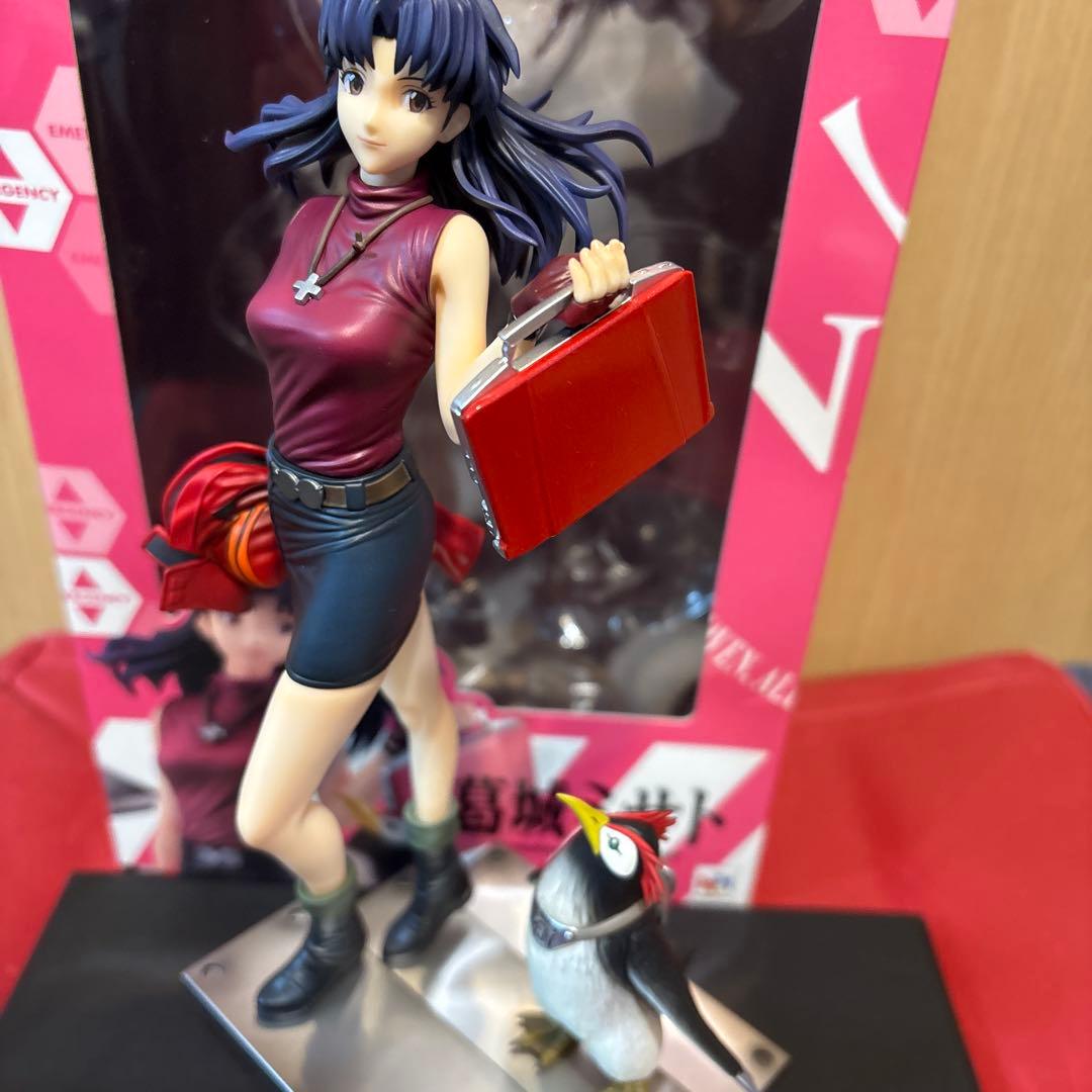 葛城ミサト エヴァンゲリオン GALS SERIES フィギュア - メルカリ