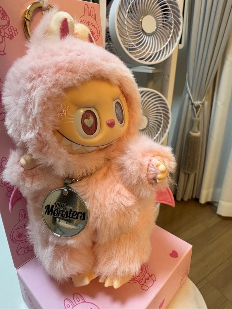 海外限定】ZIMOMO LABUBUぬいぐるみキーホルダーピンクデビル - メルカリ