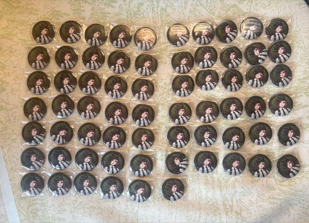 ツイステ リリア・ヴァンルージュ カプセル缶バッジセット