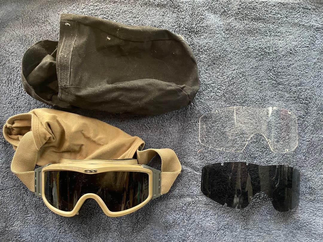 米軍放出品　ESS Profile NVGゴーグル