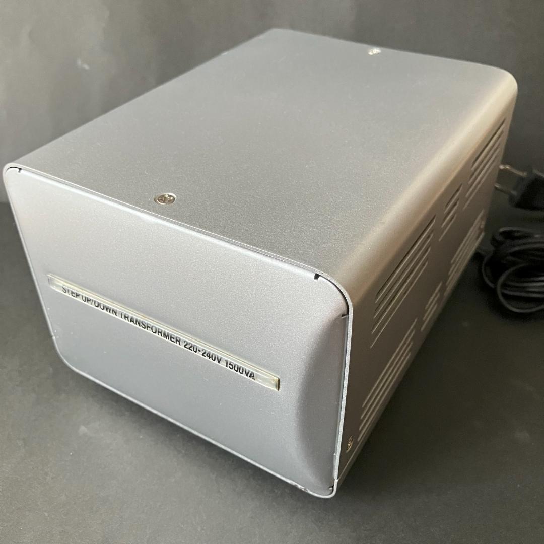 【はりもぐはーりん】大型変圧器 TTS-20C 定格容量1500W