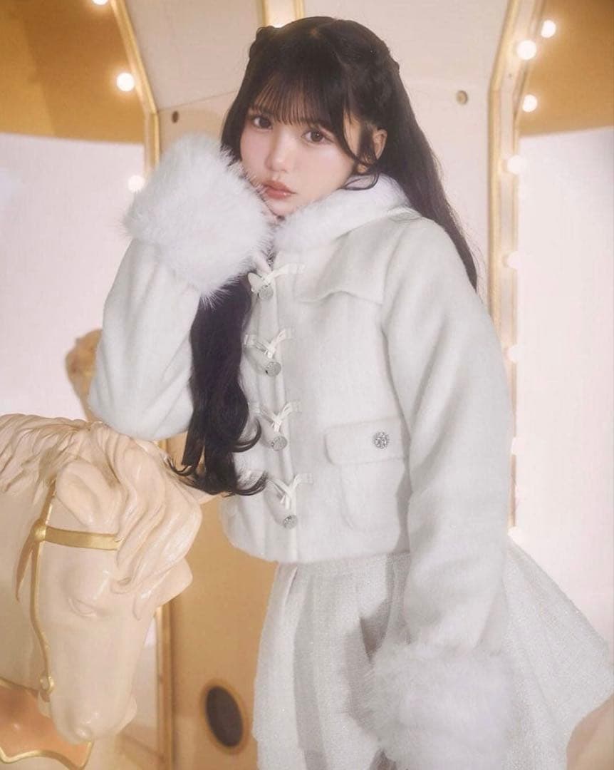 ミシェルマカロン ファーショートダッフルコート ホワイト フリー 実物