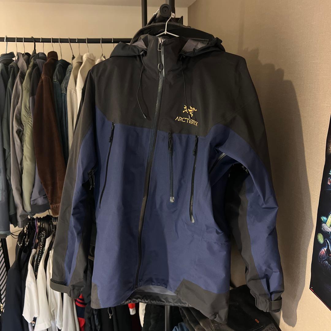 お値引き1末までArc’teryx BEAMS Theta AR 40周年シータ