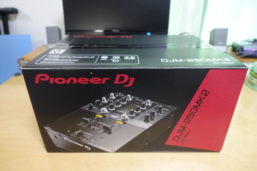 Pioneer DJ DJM-250MK2 DJミキサー Pioneer DJ DJM-250MK2 - 2-Channel Scratch Mixer @ The DJ Hookup