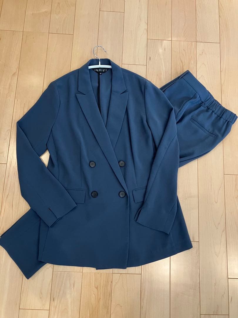 INDIVI ダークブルー パンツスーツ 40