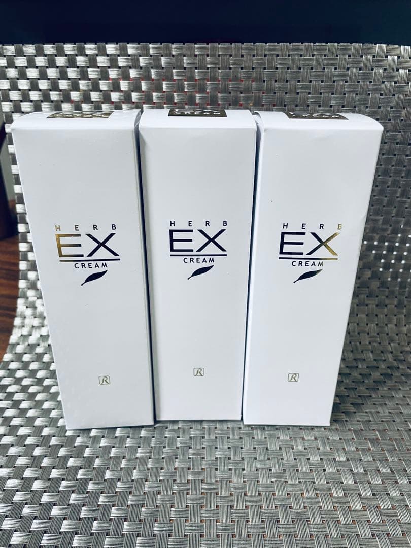 新品未開封❤︎ロイヤル化粧品♥ロイヤルハーブEXクリーム 50g♥3本セット