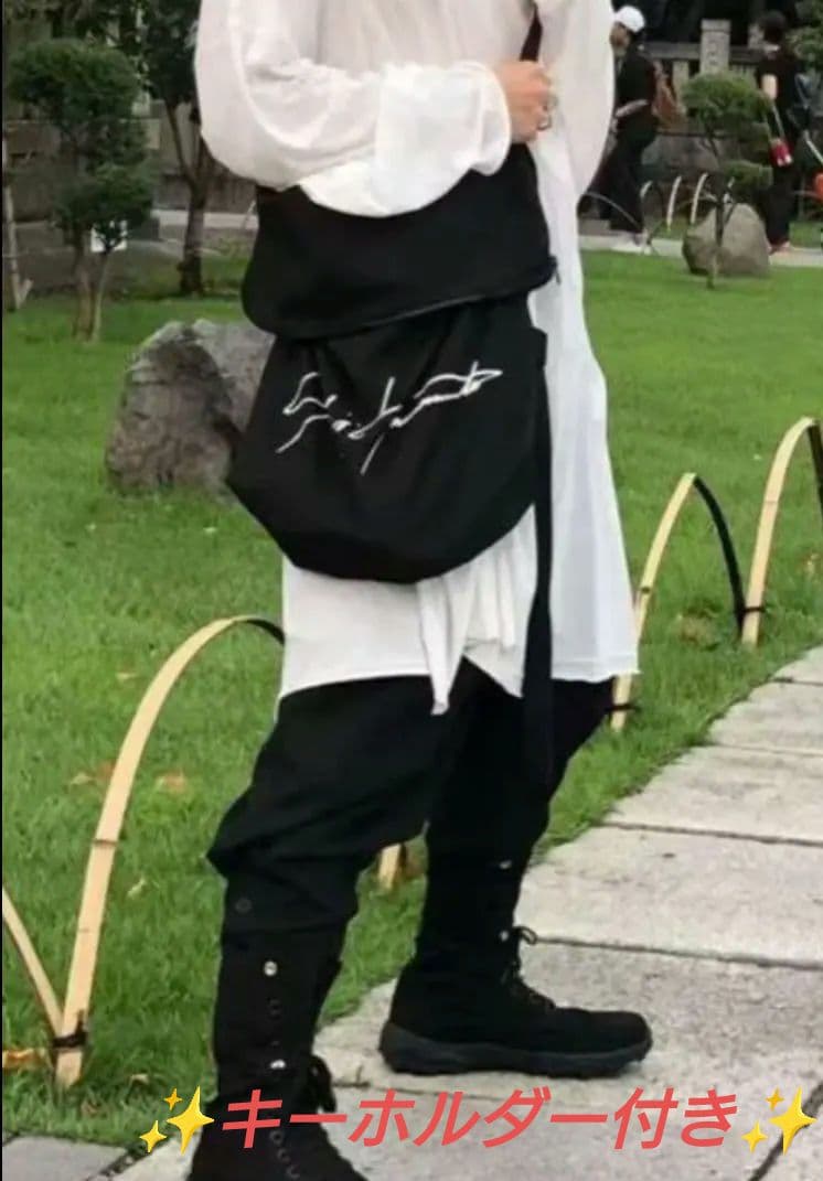 ✨Yohji Yamamoto 黒 メッセンジャーバッグ✨キーホルダー付き