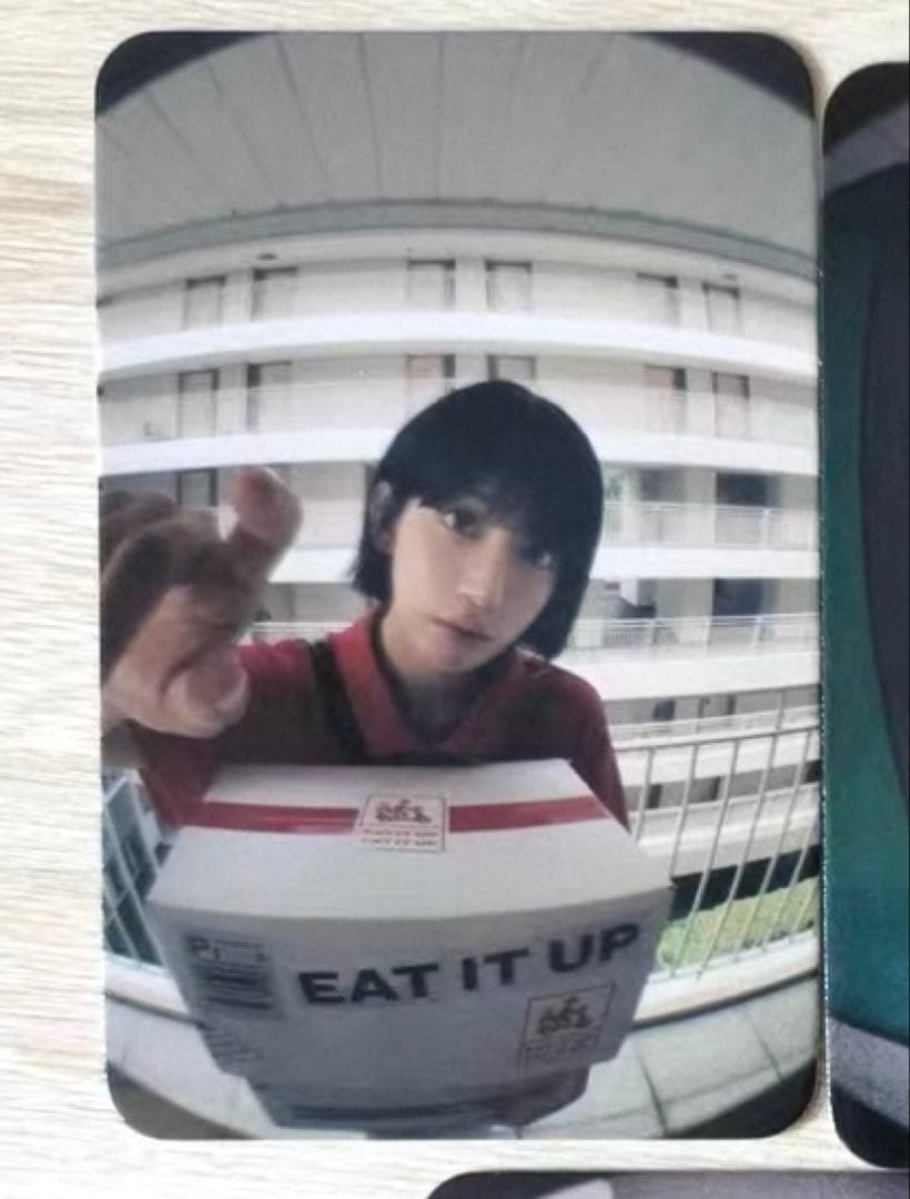 ルセラフィム サクラ SPAGHETT mmt デジシン トレカ