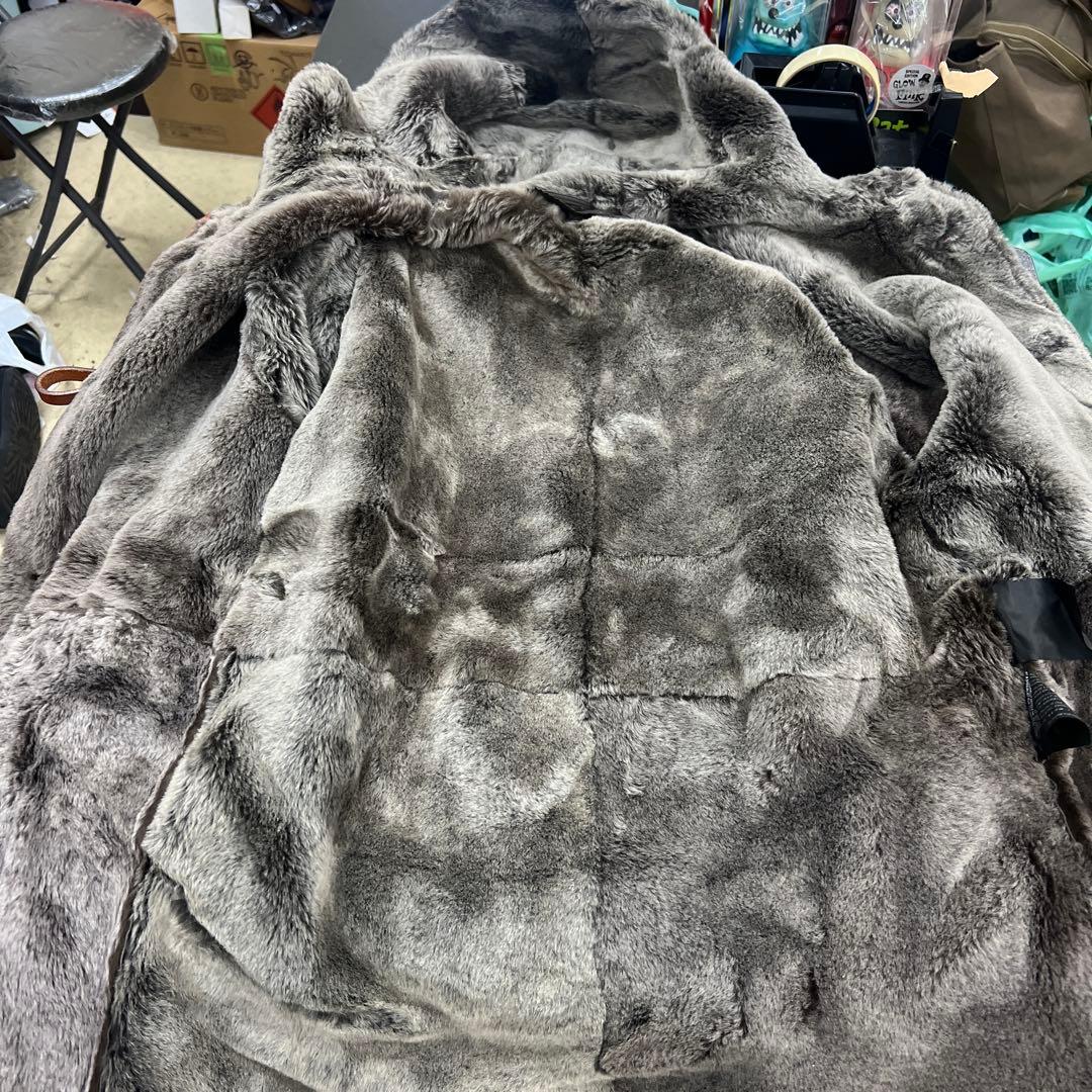 J*1様 超高級世界数枚生産丸の内店購入PRADAムートンハーフコート46