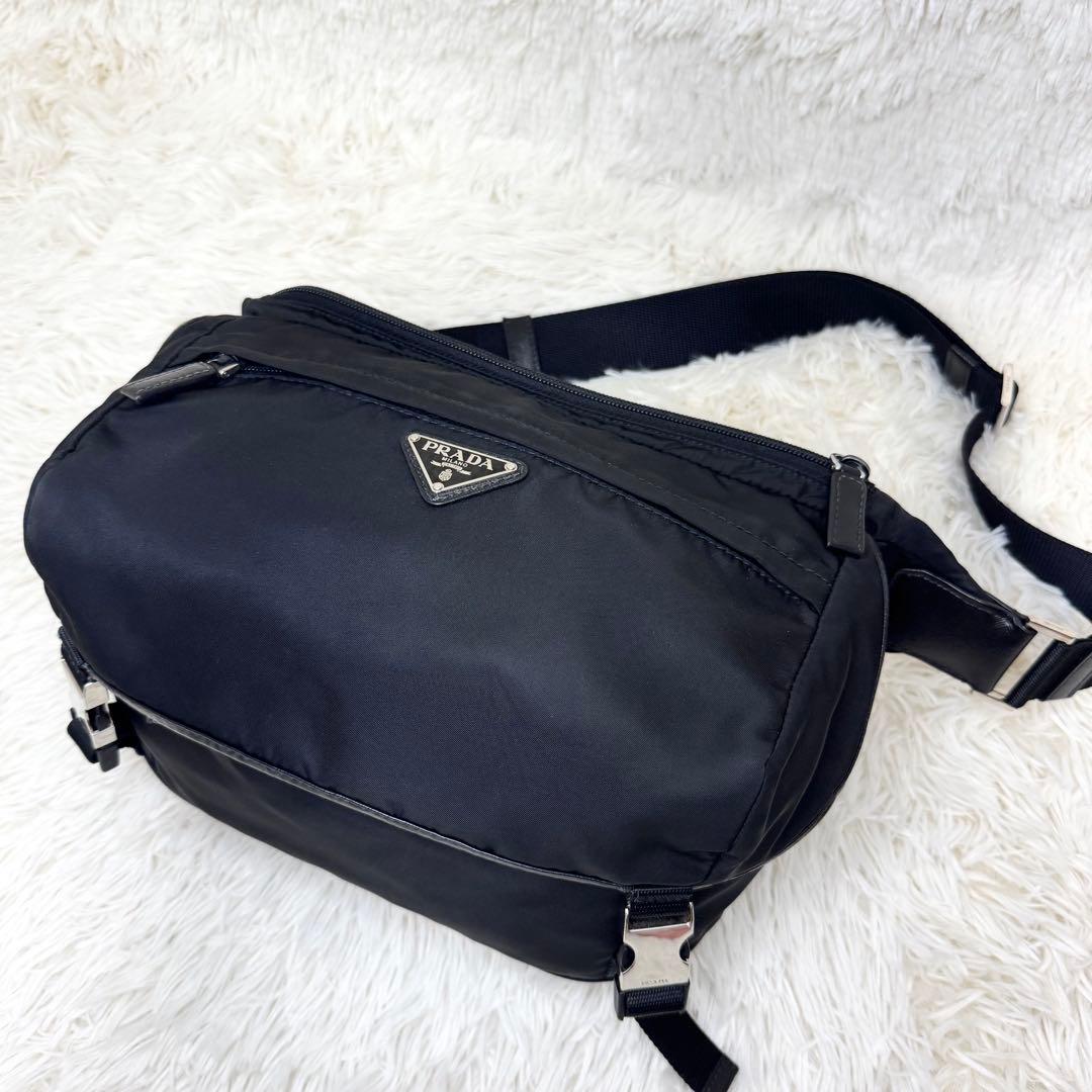 プラダ ショルダーバッグ ボディバッグ 2VH994 三角ロゴ サフィアーノ