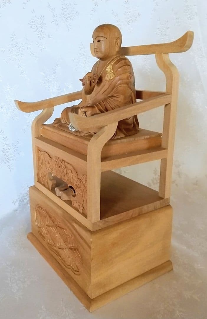 弘法大師坐像 空海 お大師さま 2.5寸#297 ◇白檀 木彫 仏像