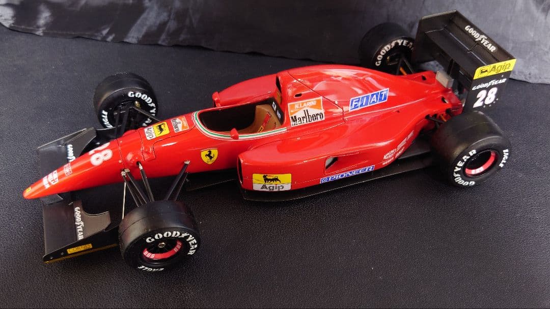 フジミ模型 1/20 フェラーリ F92AT 92年 N.ラリーニ 完成品