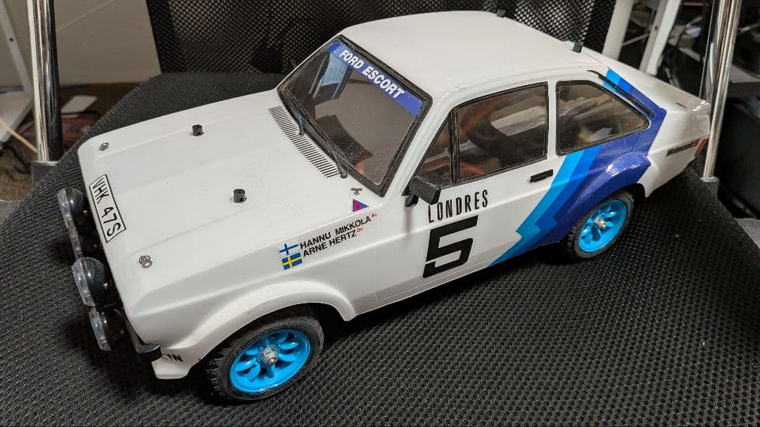 タミヤ MF-01X ラリー フォード・エスコート 新品タイヤ付き