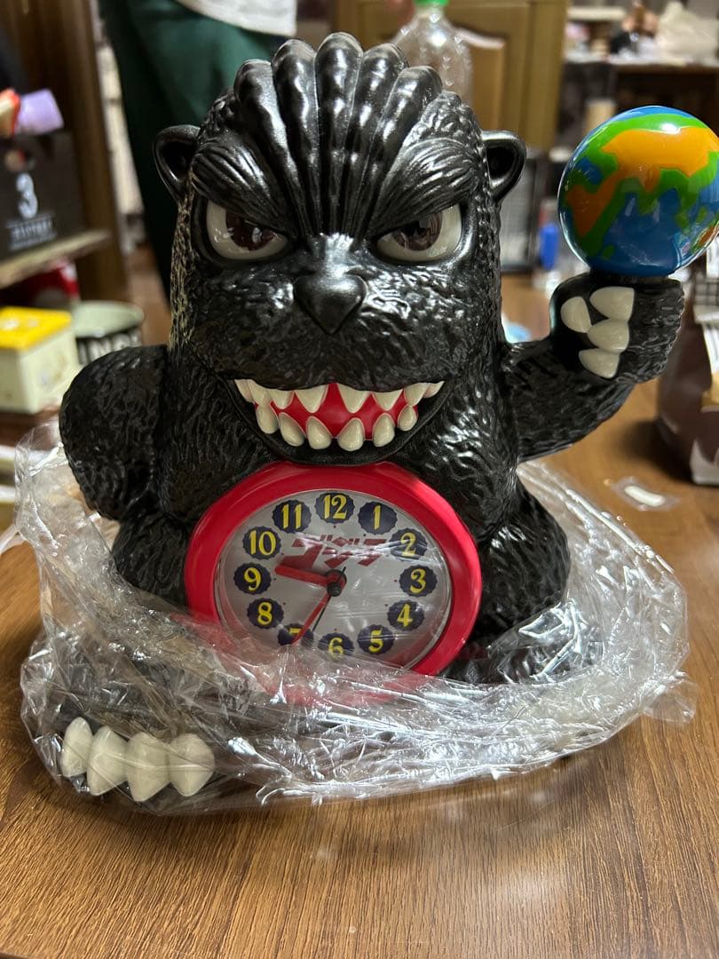 ゴジラ目覚まし時計(電池ふたなし) - メルカリ