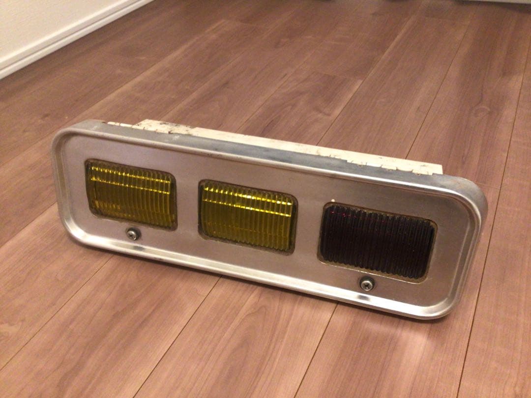 近鉄特急車　灯具