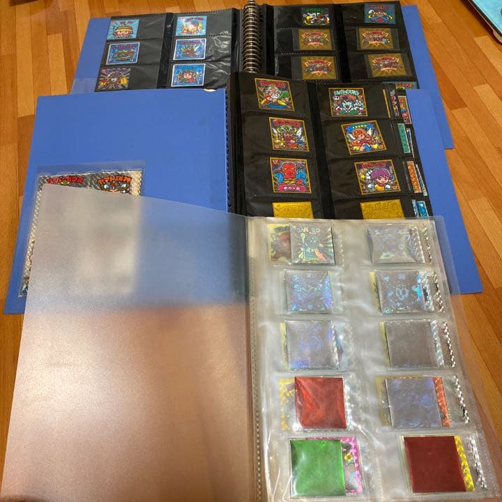 ビックリマン旧。復刻。2000その他色々です600枚近くありますバラ売り不可
